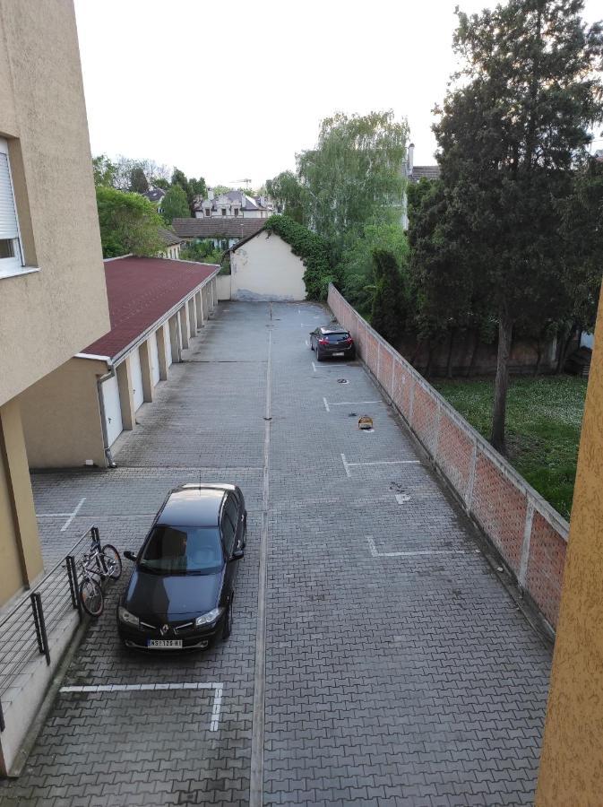 Apartman Marina Sa Garazom Novi Sad Exteriör bild