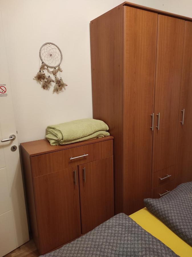 Apartman Marina Sa Garazom Novi Sad Exteriör bild